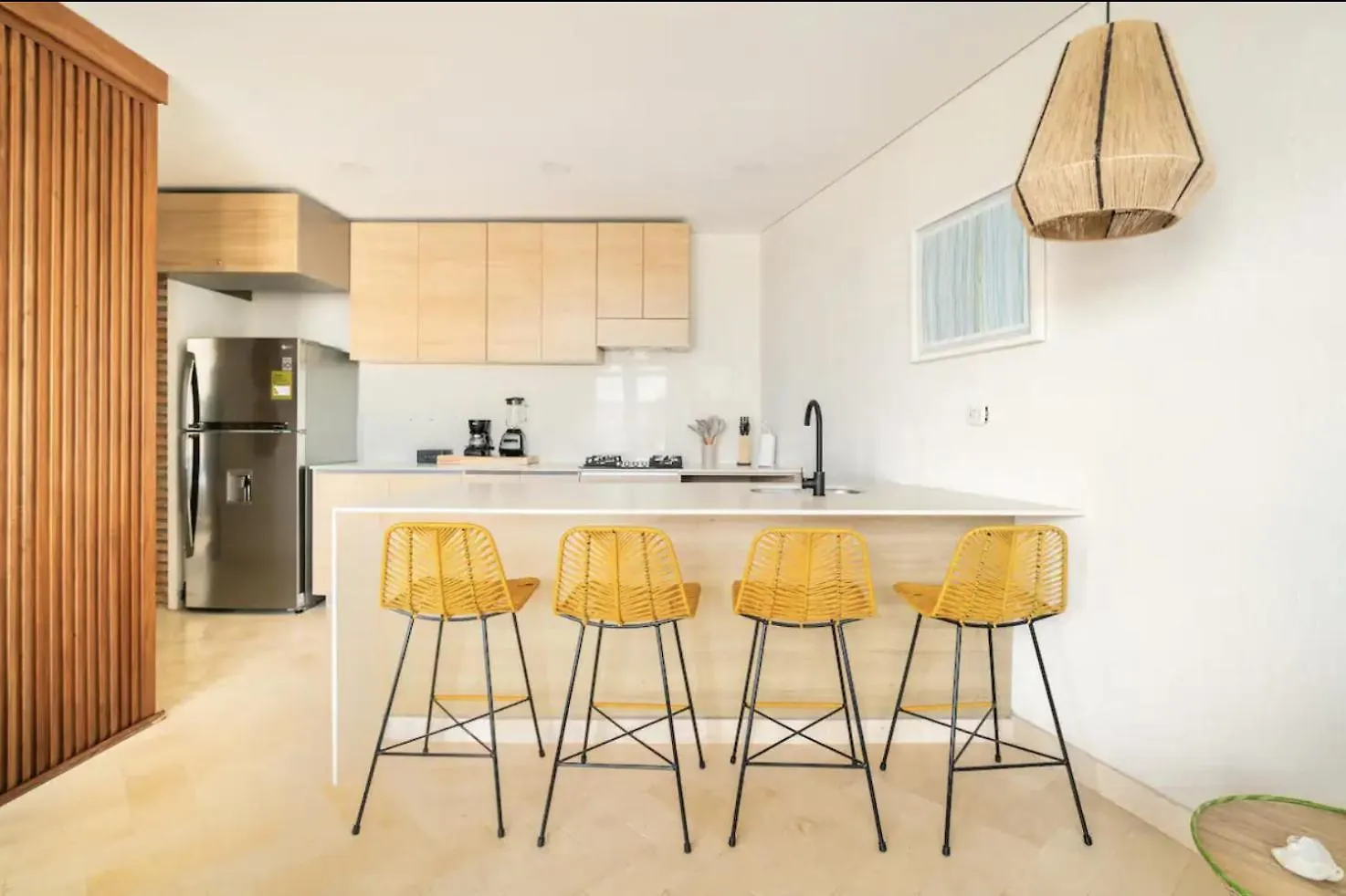 Sunny New Apt In The Old City Cartagena