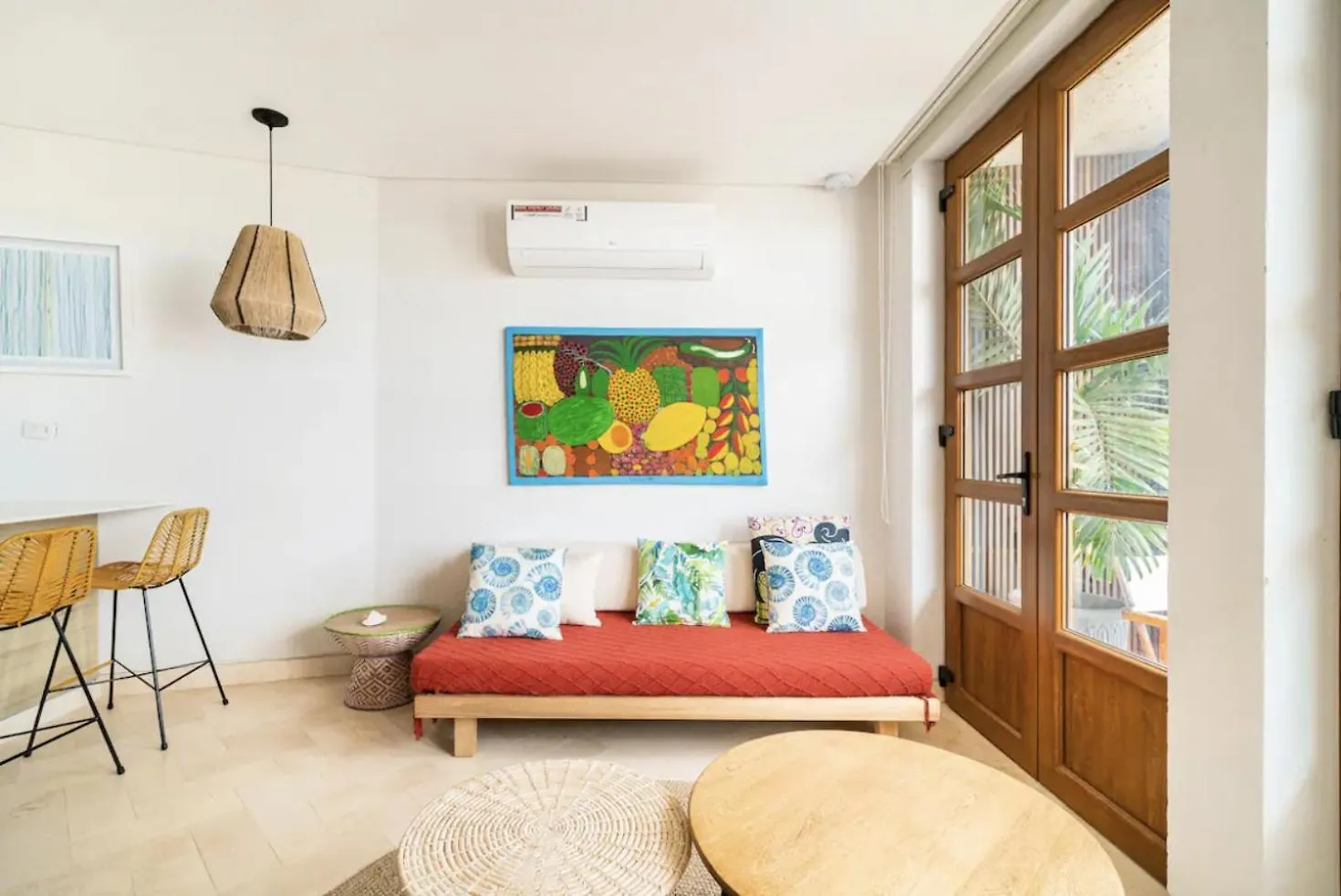 Sunny New Apt In The Old City Cartagena